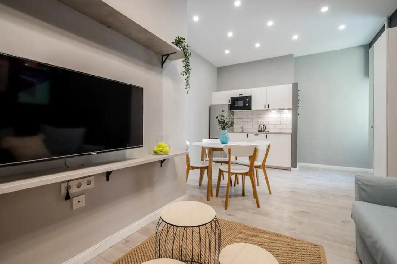 Trendy Design Apartment Budapest Bagian luar foto